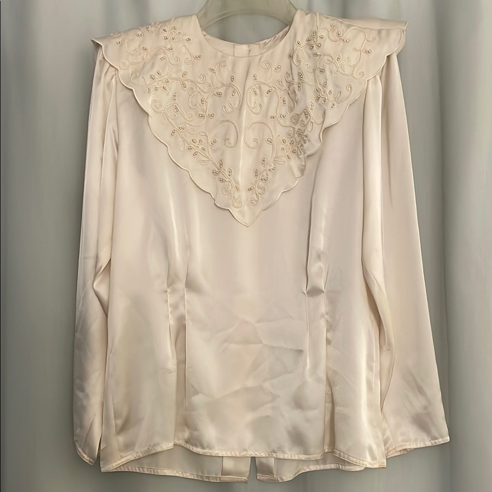 3 for $25! Vintage Nilani Elegant Cream‎ Embroidered Women's Top, size 6